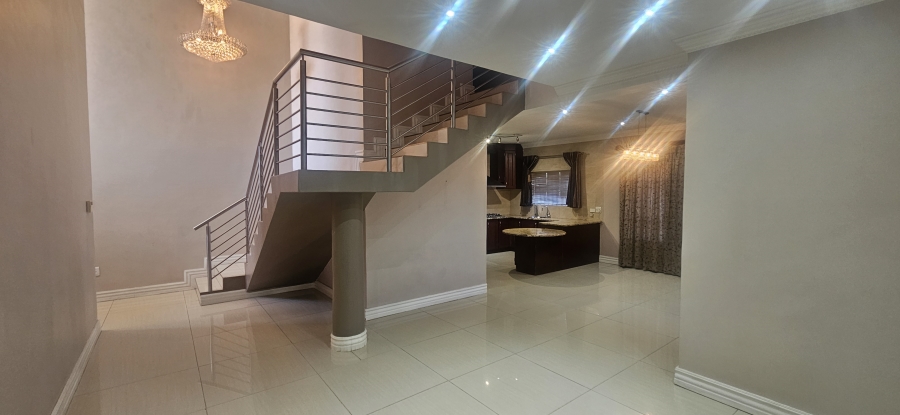 4 Bedroom Property for Sale in Roylglen Gardens Northern Cape